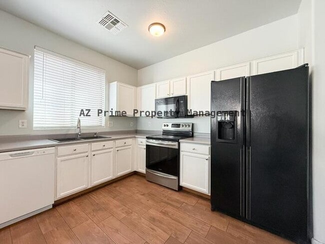 Building Photo - 6919 S 37th Glen