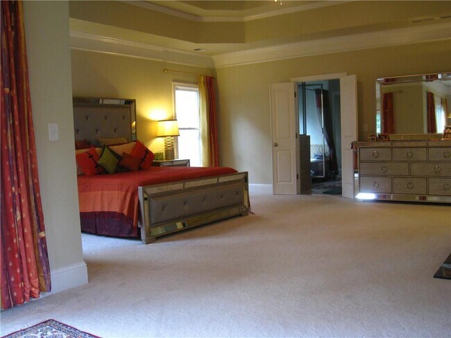 Building Photo - 9858 Talisman Dr