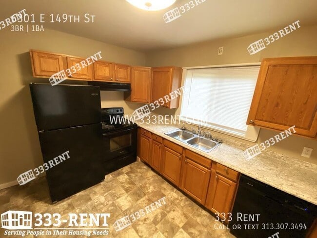 Building Photo - 6301 E 149th St