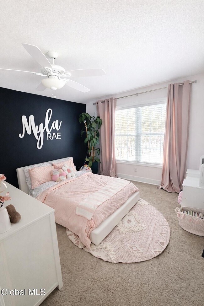 Building Photo - 40 Haywood Ln