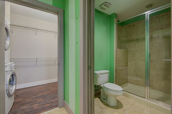 Building Photo - COMING SOON! Affordable Comfort: 1BR/1BA C...