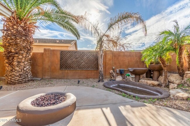 Building Photo - 2500 S Sunnyvale Ave