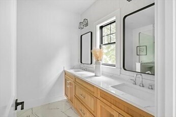 Building Photo - 453 Albemarle Rd