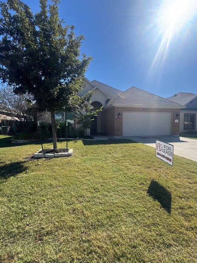 Building Photo - 1107 Rhodactis Dr