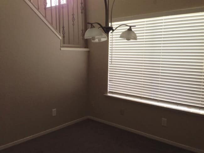 Building Photo - 5455 N Marty Ave