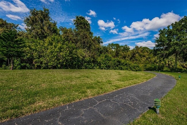 Building Photo - 1151 Pine Ridge Cir W