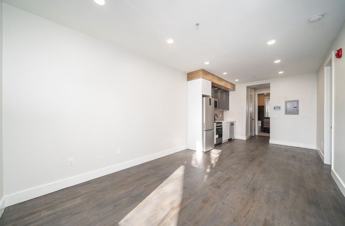 63 Irving St 202 - 64 Irving St