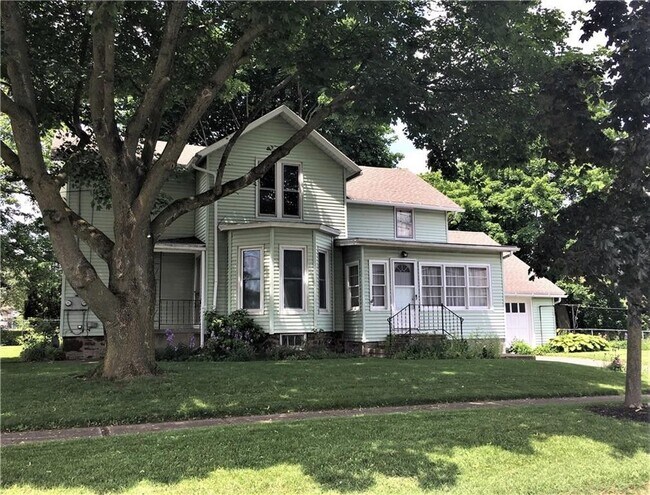 Primary Photo - 83 Spring St