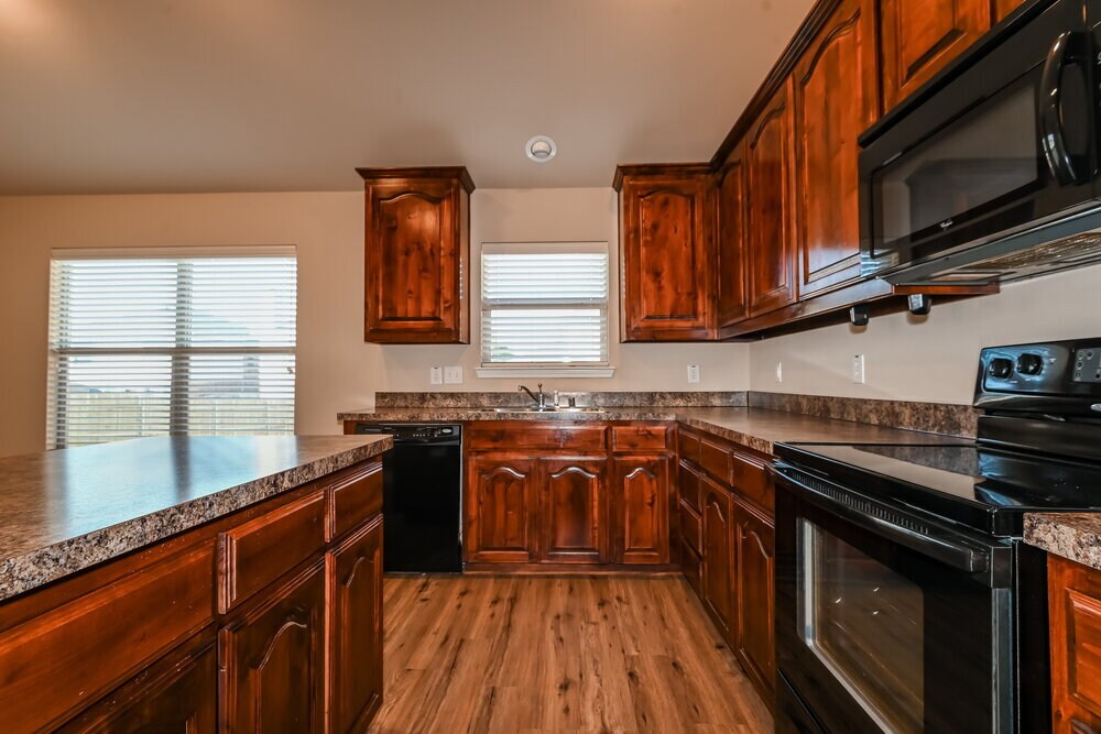 Building Photo - 12817 Purdue Dr