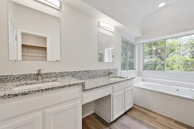 Building Photo - 8111 Cheno Cortina Trail