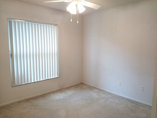 Building Photo - SUMMER SPECIAL 1/2 OFF FIRST MONTH'S RENT ...
