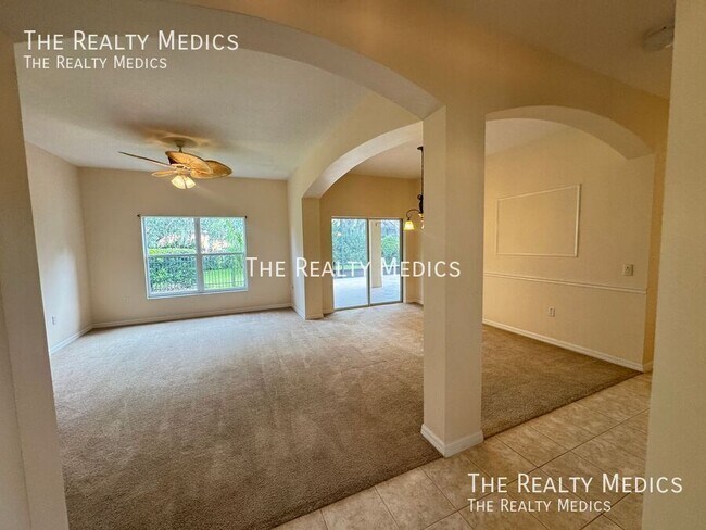 Building Photo - 202 Nova Ave