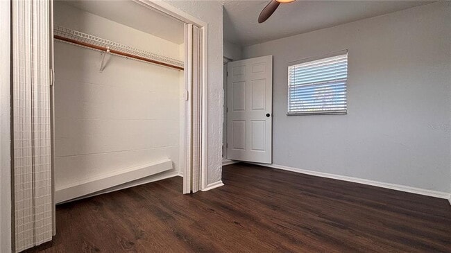 Building Photo - 21543 Kenyon Ave