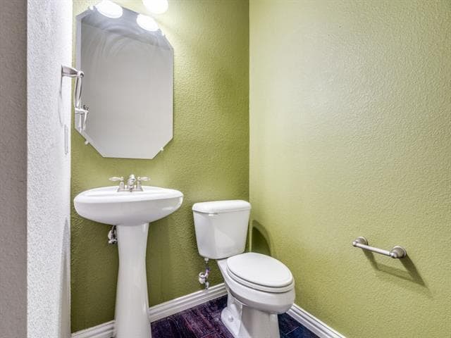 Building Photo - 1704 Estacado Dr