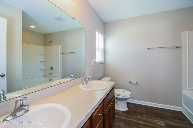 Building Photo - 3340 Canyon Falls Dr