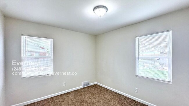 Building Photo - 20264 Stotter St