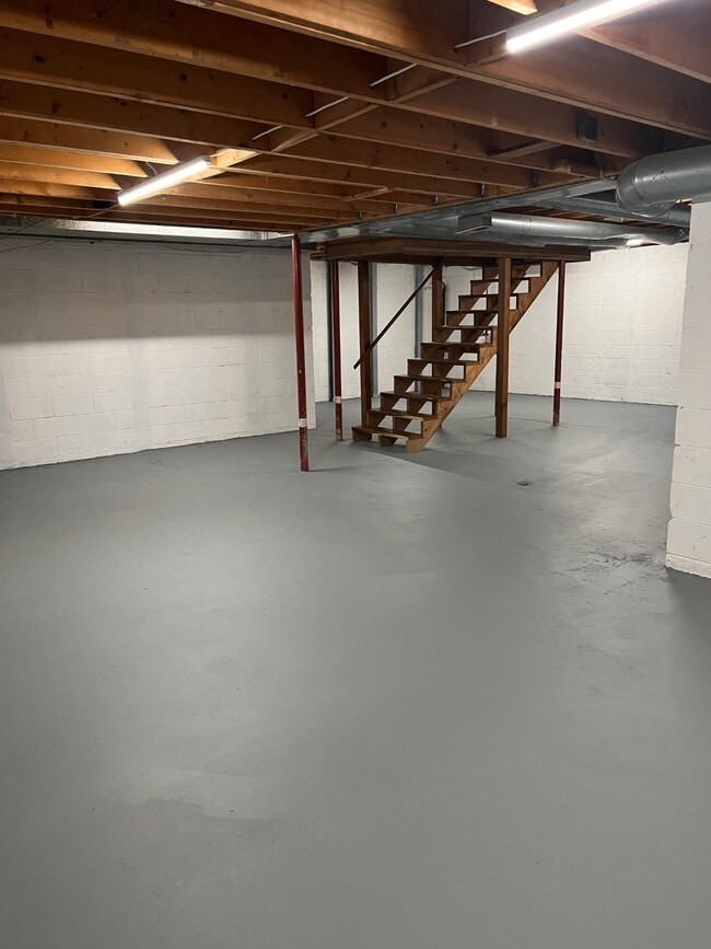 Building Photo - 2885 Aljor Ct