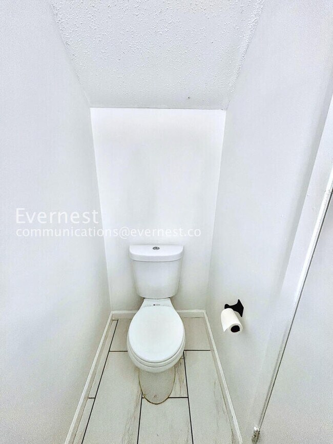 Building Photo - 526 Granite Ridge Pl