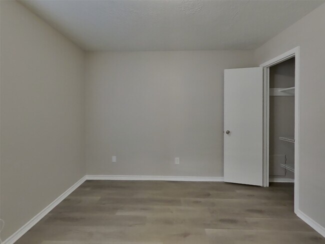 Building Photo - 5907 Misty Meadow St