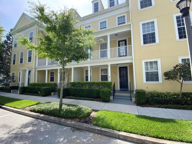 Building Photo - 4570 Virginia Dr