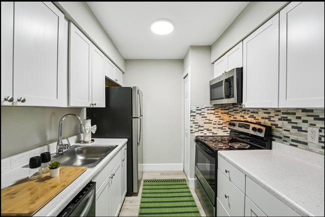 Floorplan - Pinebrook Apartment Homes