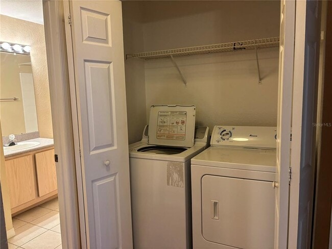 Building Photo - 7411 Vista Way