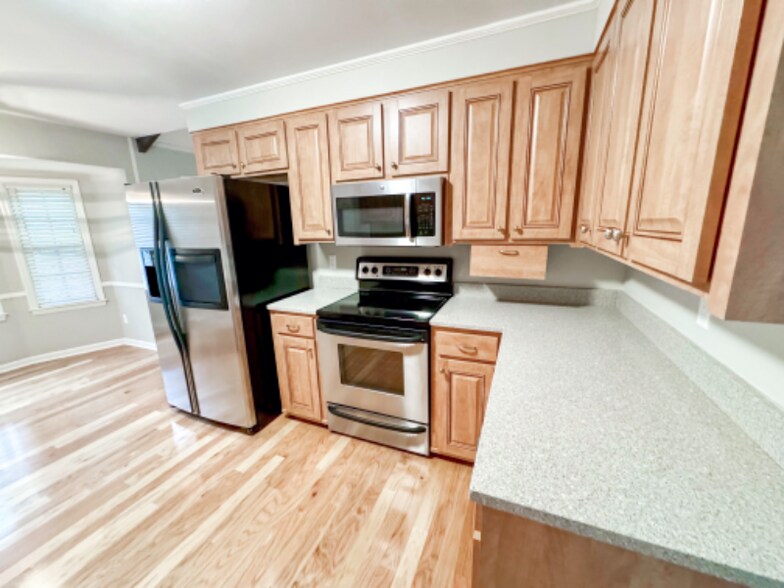 Building Photo - 19 Brigadier Dr