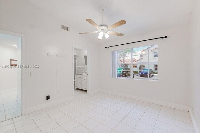 Building Photo - 1482 Springside Dr