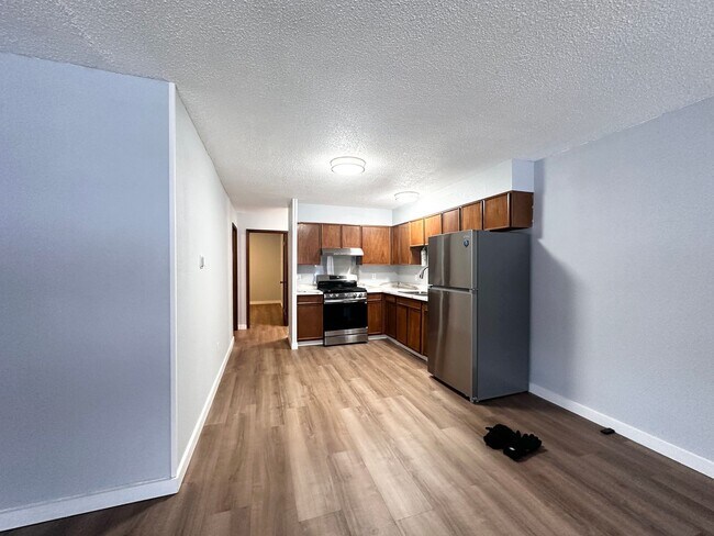 Building Photo - k933w