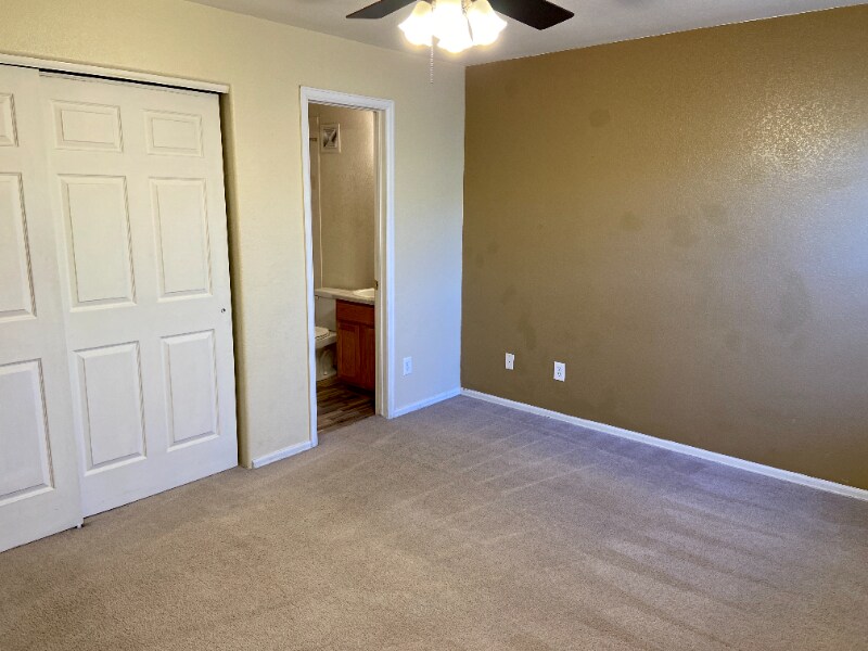 Building Photo - 319 Ellers Grove
