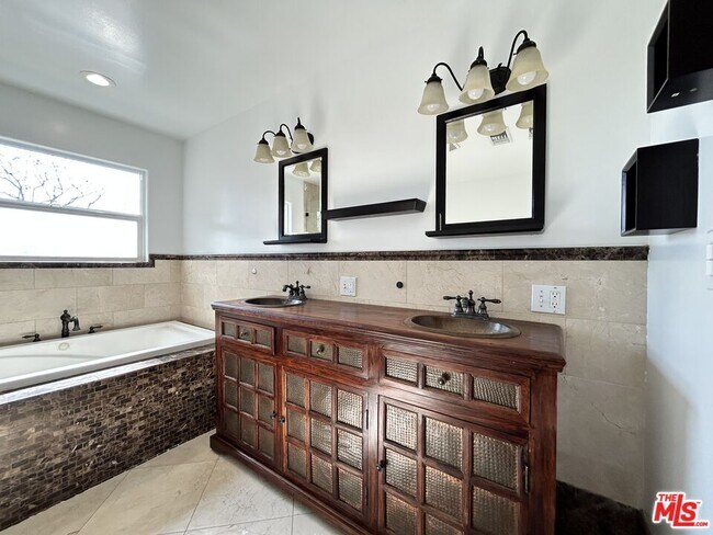 Building Photo - 8302 S Sepulveda Blvd