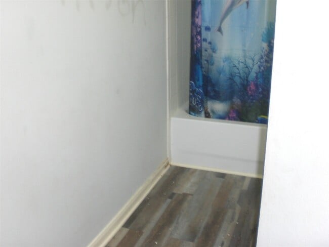 Building Photo - 5742 Saluda Creek Ln