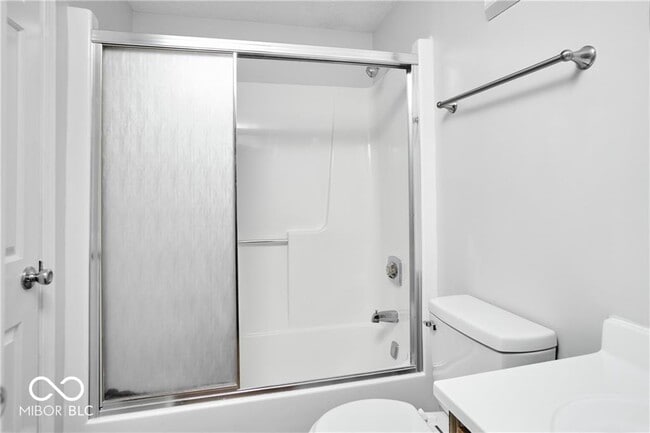 Building Photo - 802 Westridge N Dr