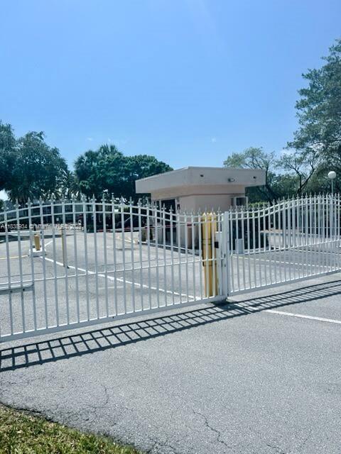 Building Photo - 500 Executive Center Dr