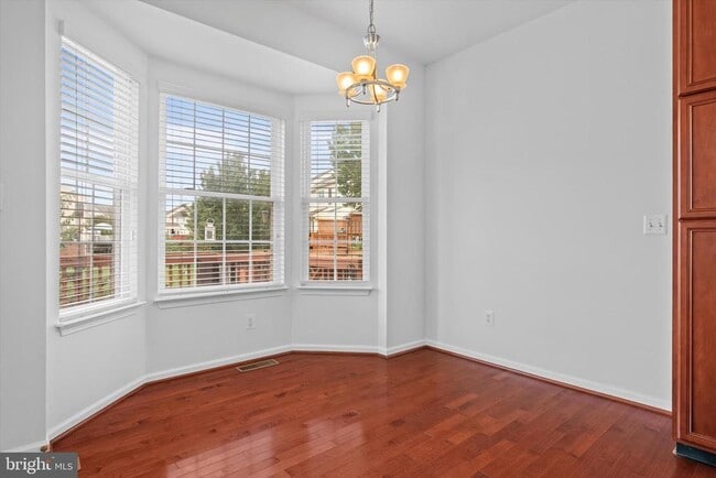 Building Photo - 22576 Welborne Manor Square