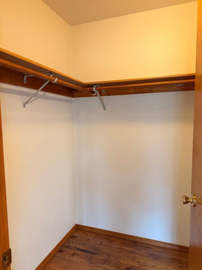 Building Photo - Duplex in Stoddard meadows