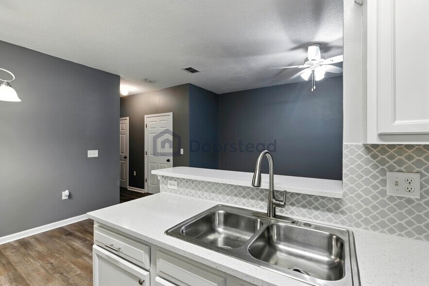 Building Photo - 74 Moultrie Village Ln