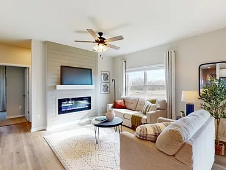 Building Photo - 3400 Dreusicke Dr