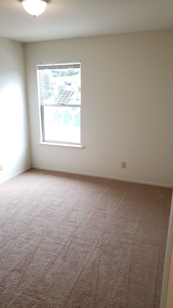 Building Photo - 5125 Panama Ave