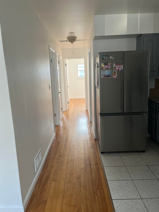 Building Photo - 4803 Aschoff Pl