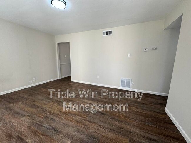 Building Photo - 295 Brackleigh Ln