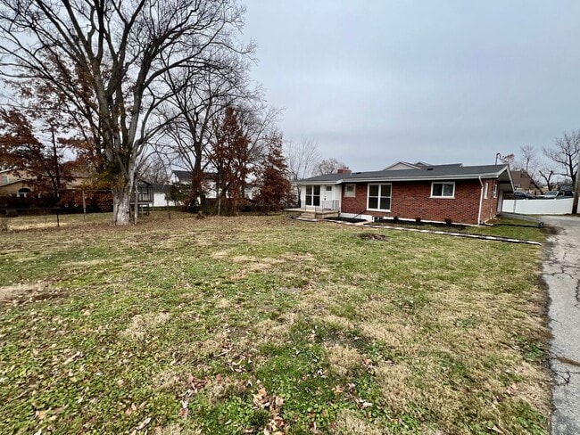 Building Photo - 1120 GILBERT AVENUE (REAR) | ROCK HILL 63119