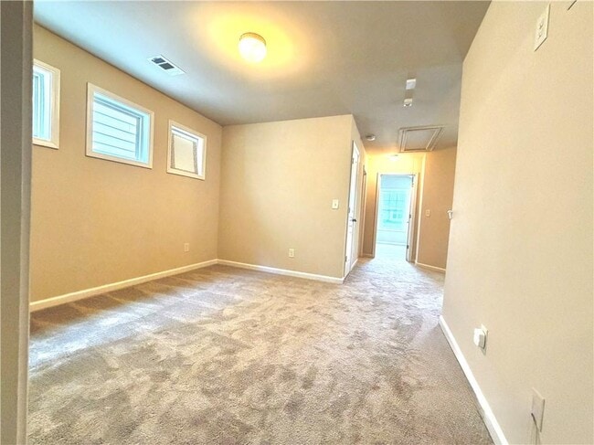 Building Photo - 6215 Crested Moss Dr