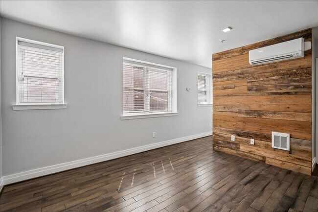 Building Photo - RAZDCPROPERTIES TRUST