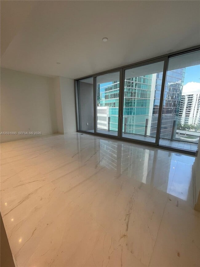Building Photo - 300 Biscayne Blvd Way