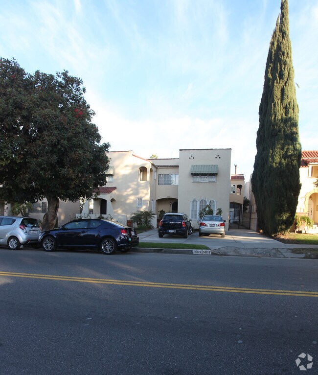 Primary Photo - 5007 Franklin Ave