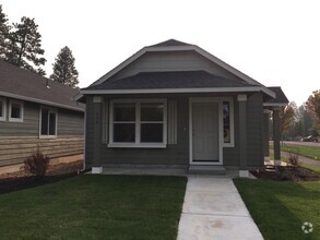 Building Photo - Sisters - 2 Bed / 1 Bath Home in the Cold ...