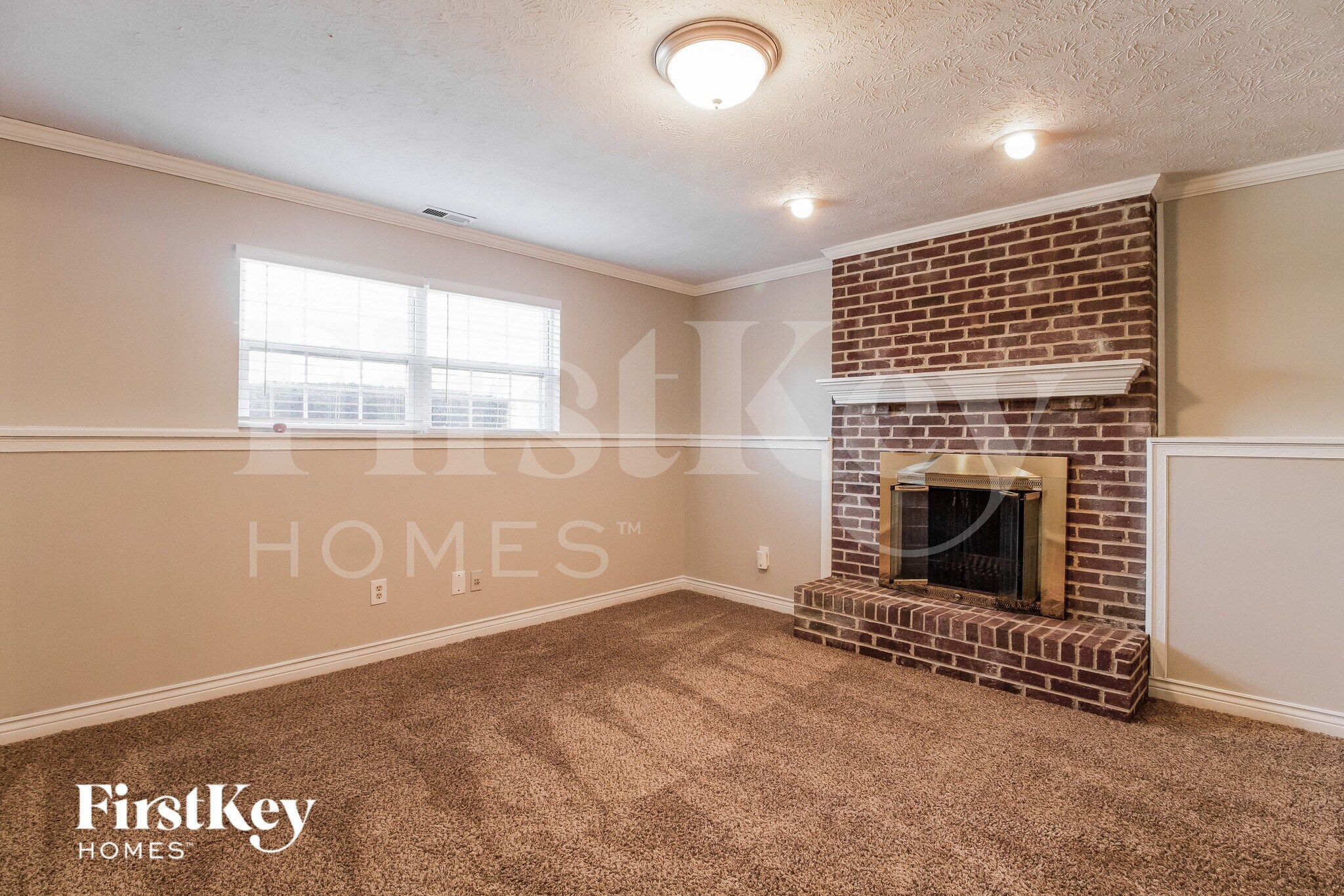 Building Photo - 2214 Harmony Ct