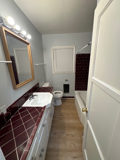 Building Photo - 1401 E Broadway