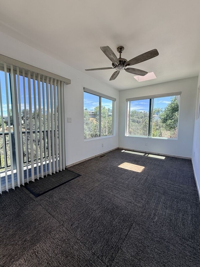 Building Photo - 2245 Sandia Dr